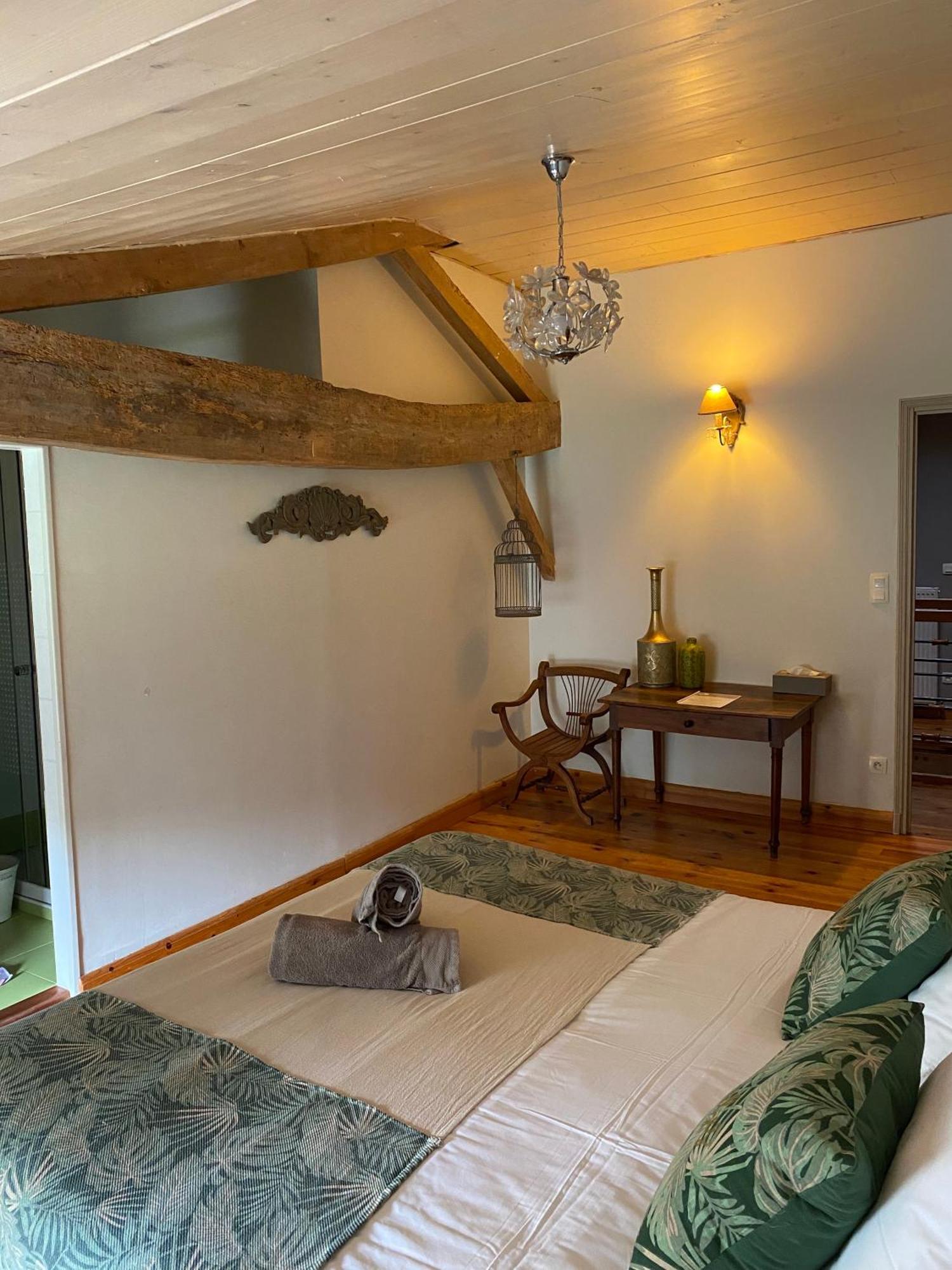 Maison D'Emmannaelle Auros Luaran gambar